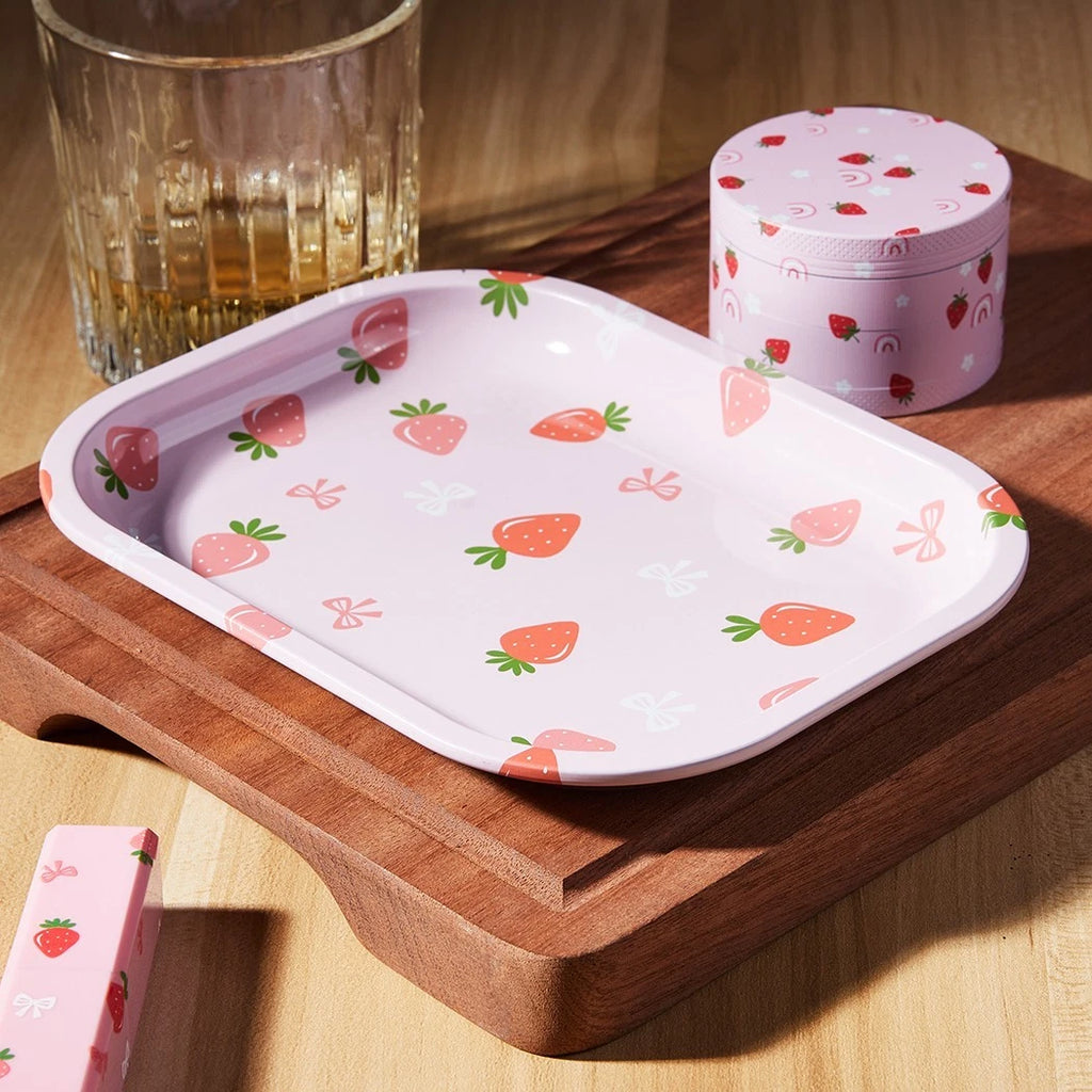 🍓🔥 Strawberry Print Rolling Tray Set 🍃 (Tray + Grinder Combo Kit)