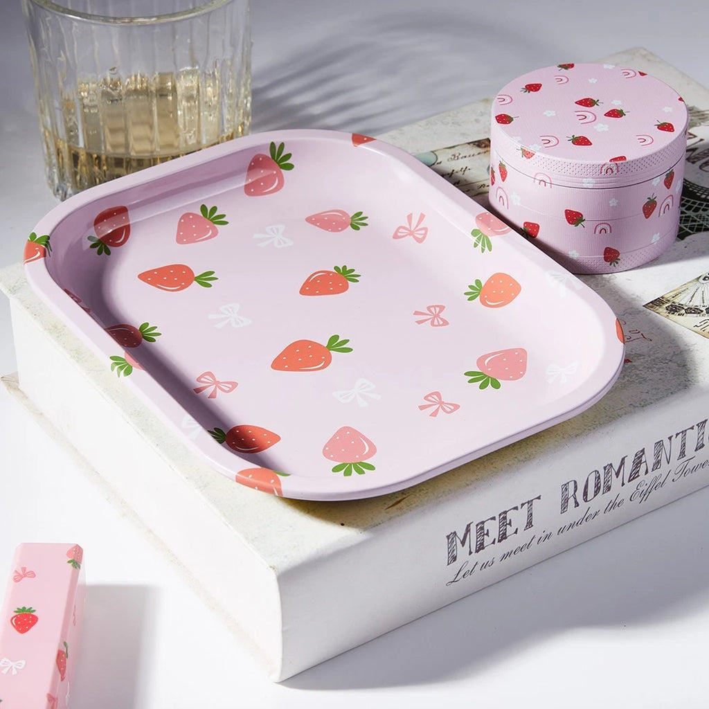 🍓🔥 Strawberry Print Rolling Tray Set 🍃 (Tray + Grinder Combo Kit)